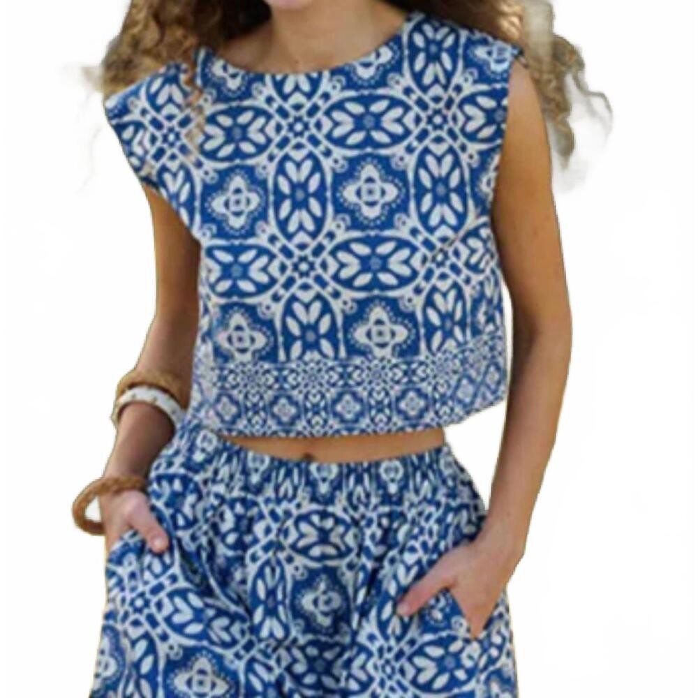 NEW BROOKS AVENUE walker boxy crop top in rosetta tile navy